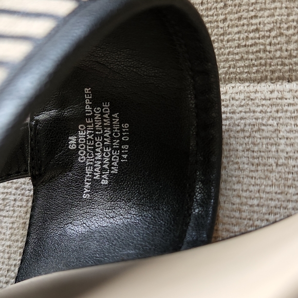 Nine West Size 6 "Goodieo" Heeled Open Toe Black and Cream - Picture 6 of 8